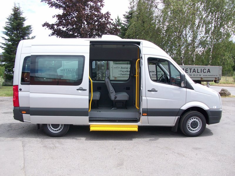 Marchepied électrique transport personnes mobilité réduite