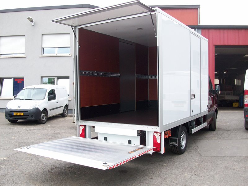 Aluminium Kofferaufbau mit Ladebordwand