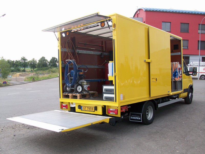 Aluminium Kofferaufbau mit Ladebordwand
