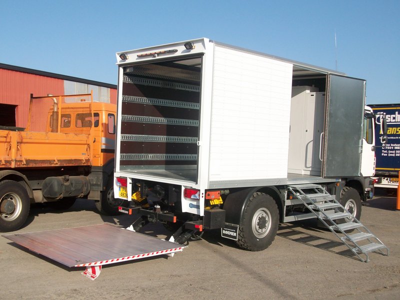 Aluminium Kofferaufbau mit Ladebordwand