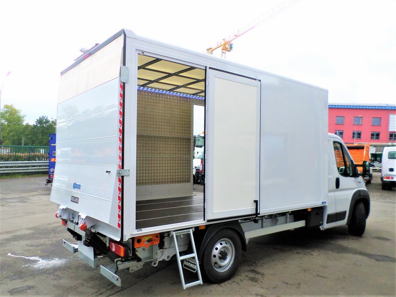 Aluminium Kofferaufbau mit Ladebordwand